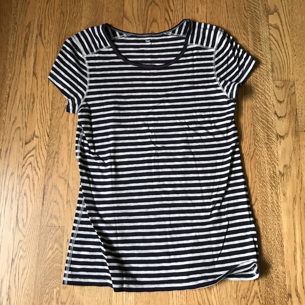 Bundle 3 for $10 Gap dark blue and gray striped shirt in EUC size L